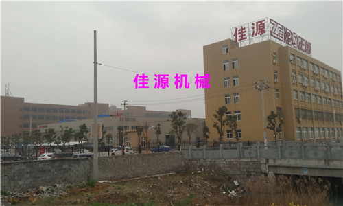 江苏客户订购2米宽幅自粘防水卷材生产线已发货